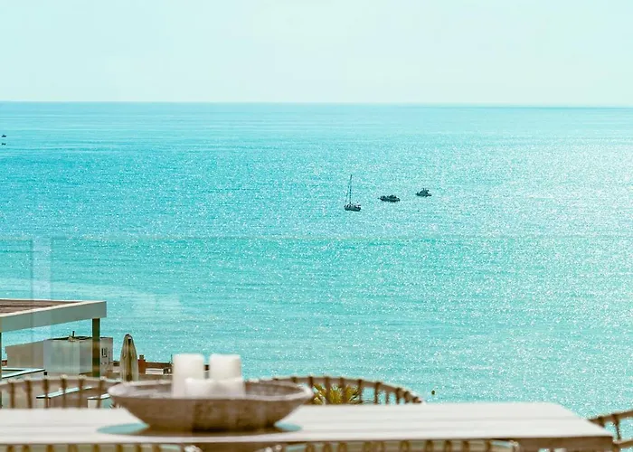 Mara's Higueron - Azzurro Med Two Collection - Seaviews Fuengirola